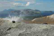 Blick vom Kraterrand nach Lipari und Salina